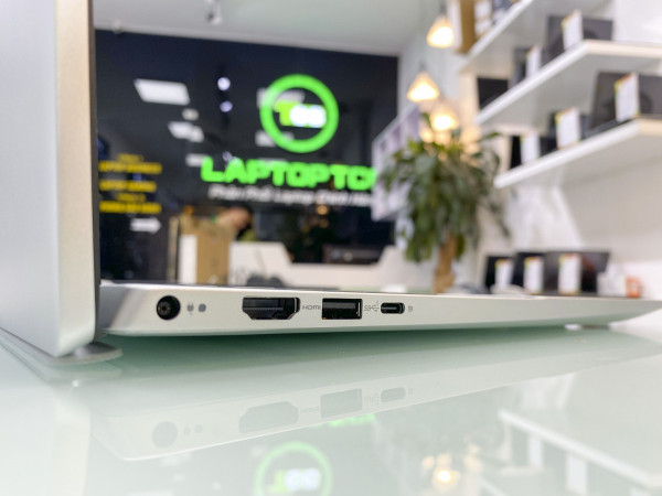 Dell Inspiron 16 5625 AMD