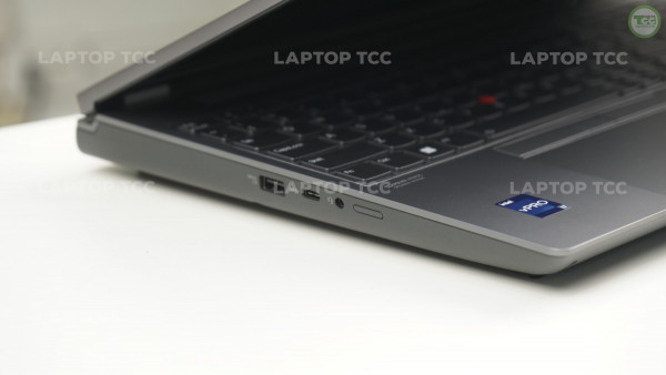 Lenovo ThinkPad P16 (2022)  Core i7-12850HX, Ram 16GB, SSD 512GB, 16.0