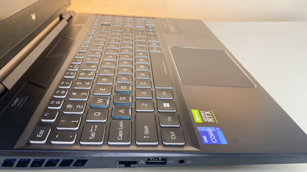 (New) Laptop Acer Predator Helios 300 Core™ i7-12700H, Ram 16GB, 512GB SSD, 15.6