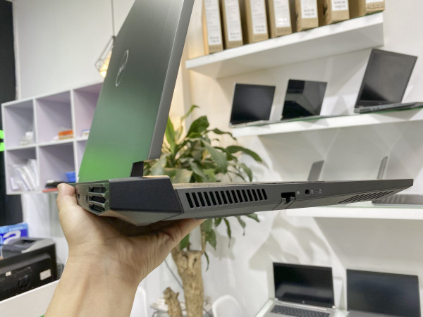 Dell Gaming G16 7620 (Intel core i7-12700H, 16GB, 512GB SSD, RTX 3060 6GB, 16″ QHD+ 165Hz IPS)