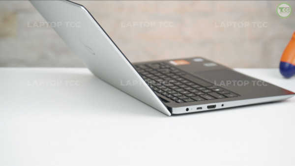 Laptop Dell Vostro 13 5370