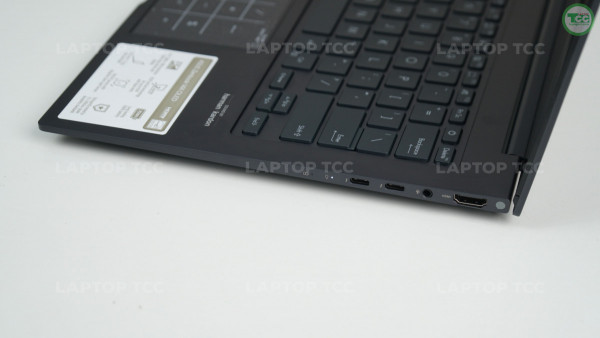 Asus Zenbook 14X OLED Q410VA