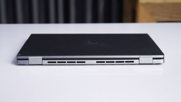 Dell Latitude 14 7440 (2023) Core i7-1365U, RAM 16GB, SSD 512GB, FHD - Titan Gray