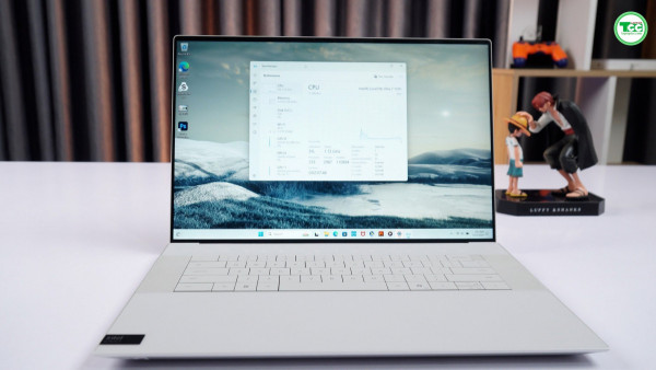 Dell XPS 9640 (2024) Core™ Ultra 9-185H, RAM 64GB, SSD 1TB, RTX 4070, 4K OLED