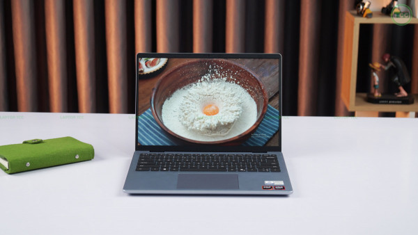 Dell Inspiron 14 5445 (2024) Ryzen™ 7 8840HS, RAM 16GB, SSD 512GB, 2K