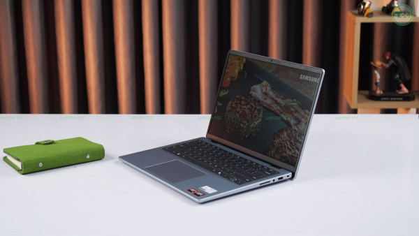 Dell Inspiron 14 5445 (2024) Ryzen™ 7 8840HS, RAM 16GB, SSD 512GB, 2K