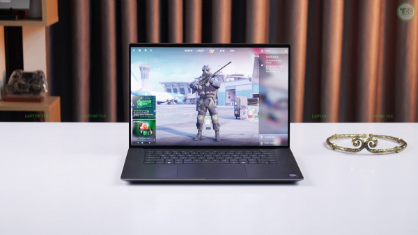 Dell Precision 5690 (Core Ultra 7 165H, RAM 64GB, SSD 1TB, RTX 3500 Ada, 4K)