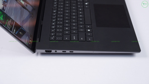 Dell Precision 5690 (Core Ultra 7 165H, RAM 64GB, SSD 1TB, RTX 1000 Ada, 4K)