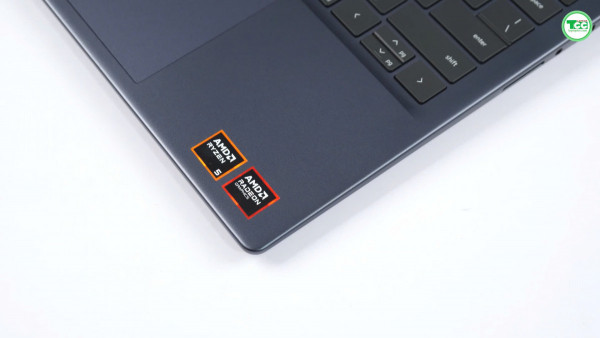 Dell Inspiron 14 7445 2-in-1 (2024) AMD Ryzen™ 7 8840HS, RAM 16GB, SSD 1TB, FHD+