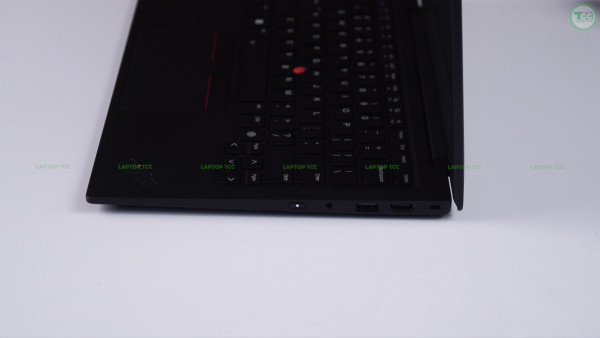 Lenovo Thinkpad X1 Carbon Gen 12 (2024) Core™ Ultra 5-125u, RAM 16GB, SSD 512GB, FHD+