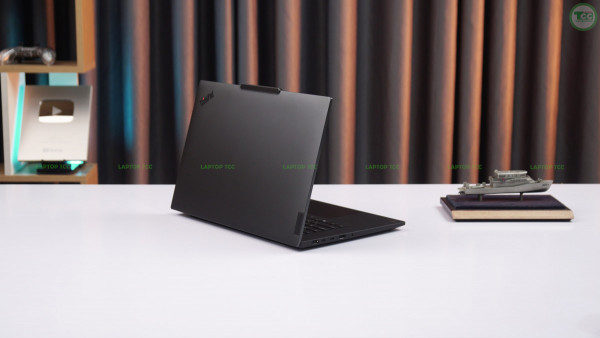 Lenovo ThinkPad P1 Gen 7 Core Ultra 7 - 155H, RAM 32GB, SSD 1TB, RTX 1000 Ada 6GB, 16-inch QHD+