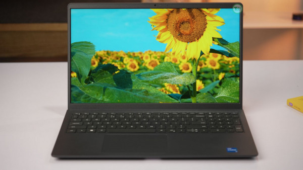 Dell Vostro 3530 Core i5 – 1335U/ Ram 8GB/ SSD 512GB/ 15.6 inch FHD 120Hz