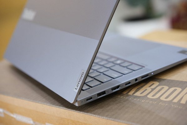 Lenovo ThinkBook 14 G7 AHP (2024) Ryzen 5 8645H | RAM 16GB | SSD 1TB | 14 inch 2.8K (2880x1800) 120Hz