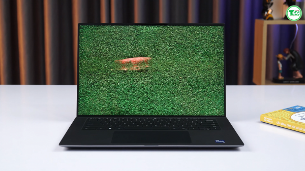 Dell Precision 5470 Core i7-12700H, RAM 32GB, SSD 512B, RTX A1000 4GB, FHD