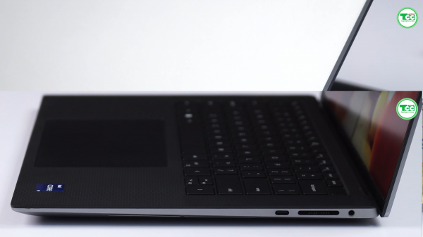 Dell Precision 5470 Core i7-12700H, RAM 32GB, SSD 512B, RTX A1000 4GB, FHD