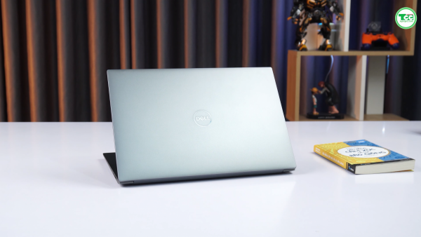 Dell Precision 5470 Core i7-12700H, RAM 32GB, SSD 512B, RTX A1000 4GB, FHD