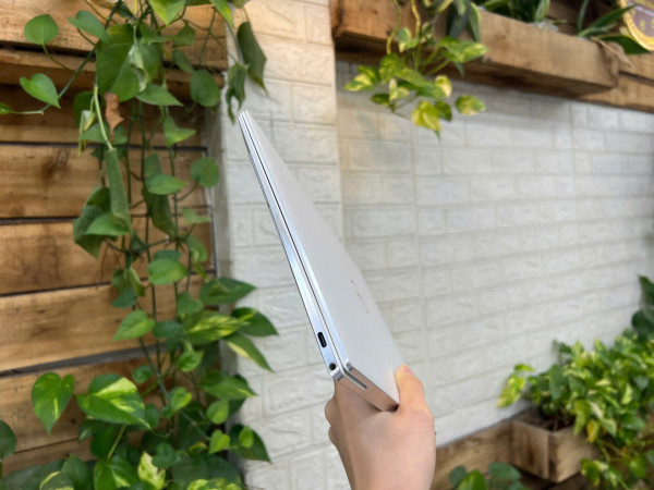 Dell XPS 13 9300 (2020) 10th 13.3