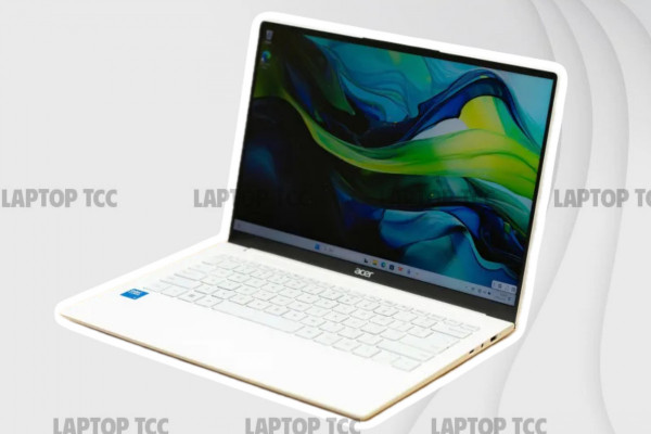 Acer Swift SFA14-77-7WU2: Core 7-240H, 32GB, 1TB, 14.0” 2.2K IPS, Win11