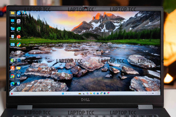 Dell Precision 7770 (2022) i7-12850HX, Ram 32GB, SSD 512, 17.3