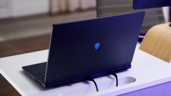 [New] Alienware 16 Aurora AC16250 2025 ( Core 7-240H, RAM 16GB, SSD 1TB, RTX 5060 8GB, 16