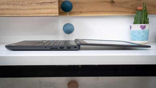 Laptop Cũ Dell latitude E5570 |Core i7 6600U | RAM 8G| Ổ SSD 256G| CARD ON| MÀN 15.6 FHD