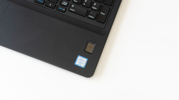 Laptop Cũ Dell latitude E5570 |Core i7 6600U | RAM 8G| Ổ SSD 256G| CARD ON| MÀN 15.6 FHD