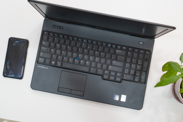 Laptop Cũ Dell Latitude E5540 |i3- 4010U | Ram 4GB | SSD 120 Gb | HD | Card On